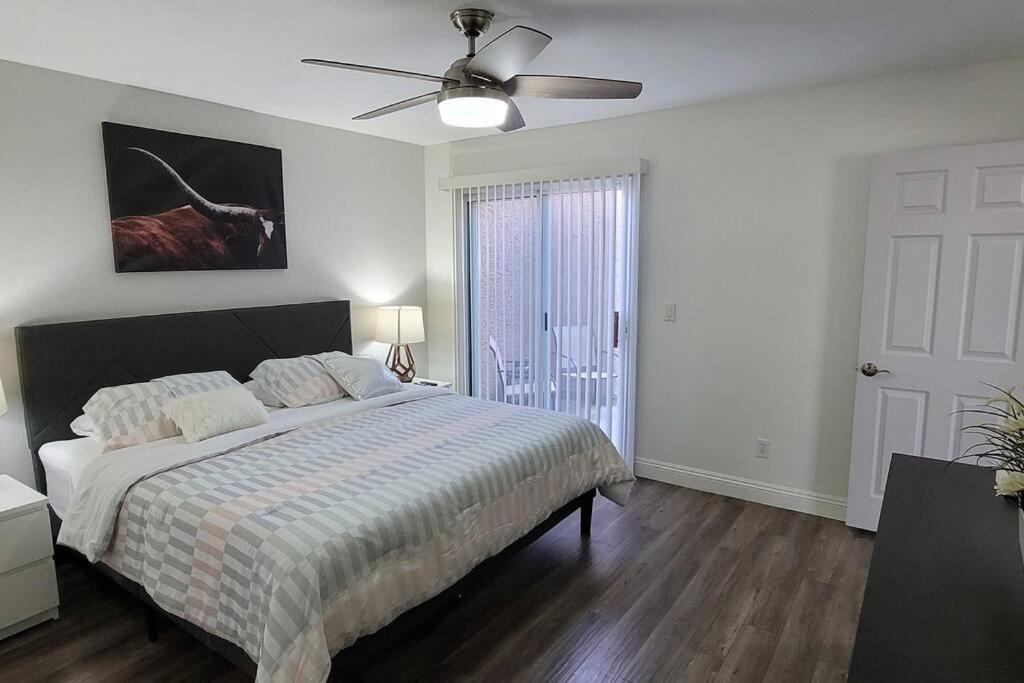 L - Fully Remodeled And Professionally Decorated Las Vegas Exterior foto
